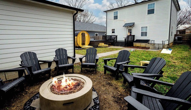 Brand New HGTV-Quality Family Retreat: Hot Tub, Sauna & Arcades