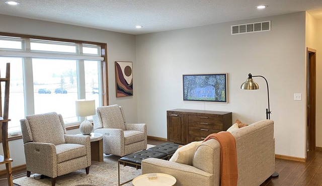 Brand New Luxury Home 4bed/3bath