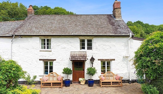 Bratton Mill Farmhouse, Bratton Fleming