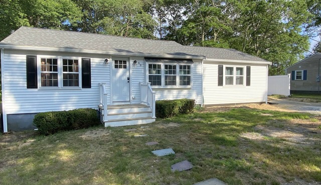 Breezeway Cottage Cheerful 3 Bed/2 Bath home