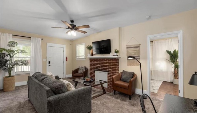 Bright and Newly Remodeled Apartment Near EMU 1
