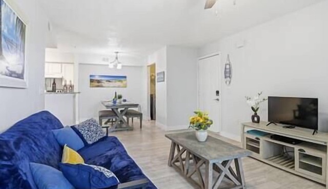 Bright Coastal Condo Pool Minutes to Crystal Beach