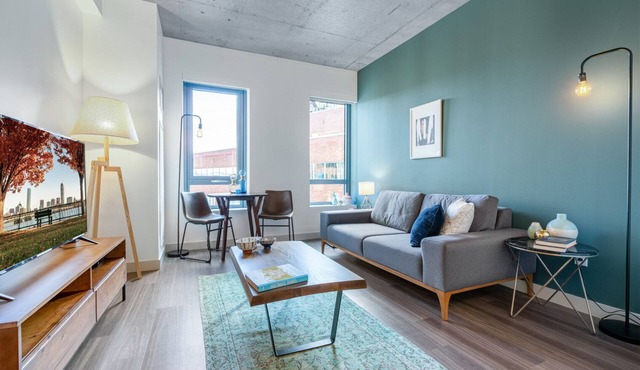 Bright + Mod Kendall Sq 1BR w/Gym, walk to MIT by Blueground