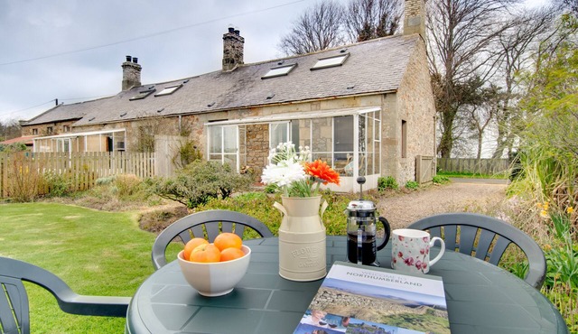 Brownridge Cottage - Two Bedroom House, Sleeps 4