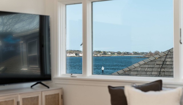 C by the Sea - Ocean View Penthouse