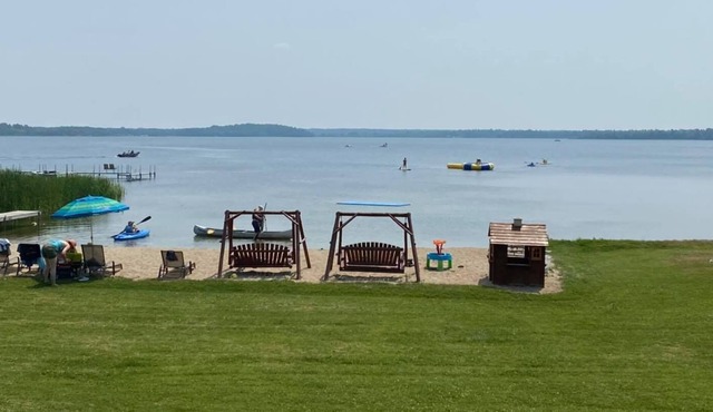 Cabin 4 Lakeview Family/Pet Friendly Resort Amenities Beach, Dock, Fishing Boats