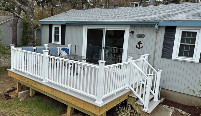 Cape Escape in North Truro. Completely renovated. 1/2 mile walk to the beach.