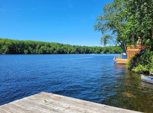 Castaway Cottage on Croton Pond #4