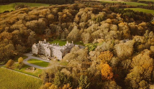Castle Penthouse: Spectacular & Chic Apartment on 2000-acre seaside Estate