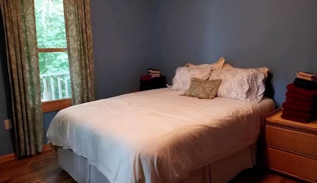Centralized for you up north adventure, sleeps up to 8, 2 bathrooms, 3 bedrooms