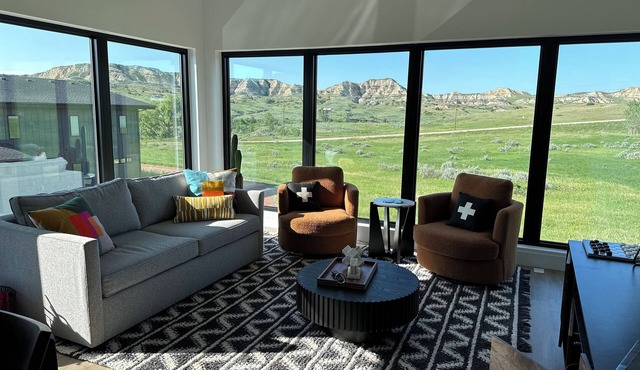 Chalet Roosevelt - Minutes from the National Park and Hiking trails!