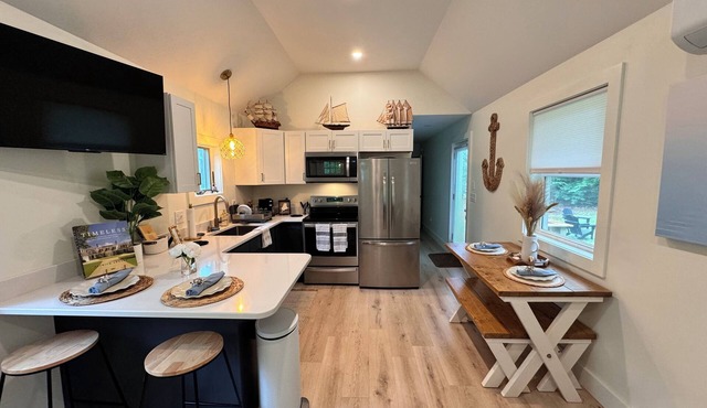 Charming 1-bedroom home in Arundel, conveniently located!