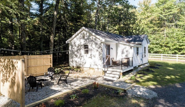 Charming 1-bedroom house with AC and WiFi in Pleasant Pownal