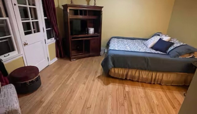Charming 1- PRIVATE bedroom in Fond du Lac with WiFi, AC