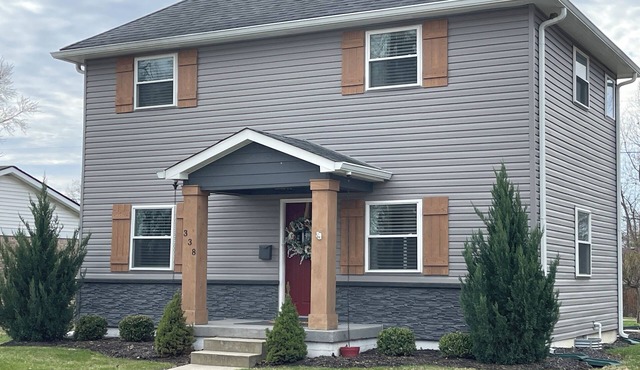 Charming 3-bedroom, 2-12/bath house with AC, WiFi in peaceful Fortville