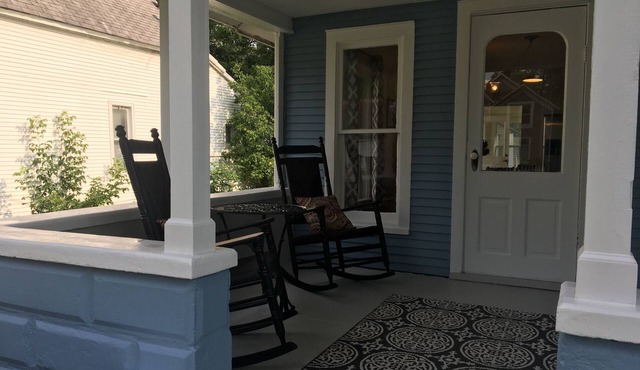charming 3 bedroom house in quiet neighborhood 3 miles to horse show by the bay