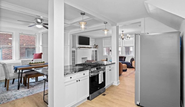 Charming 3Bedroom Near Downtown, Parking, Walkable