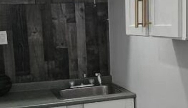 Charming B&B with AC, WiFi in Phenomenal Revere
