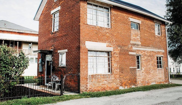 Charming Carriage house