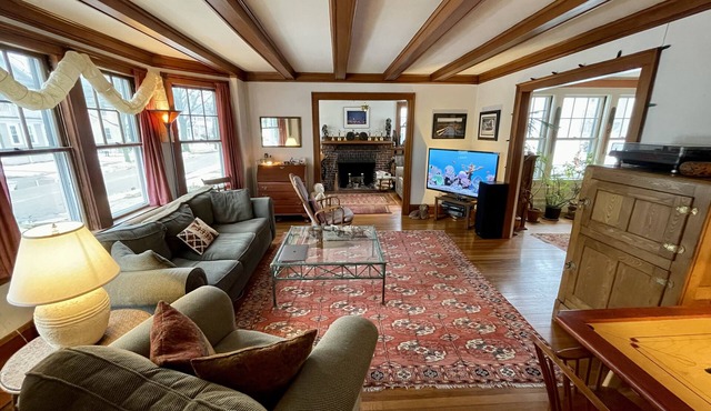 Charming Condo, Quiet Neighborhood, Easy Access To Bos & Cambridge Via T Or Car