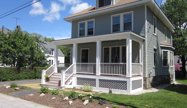 Charming Craftsman Retreat- 5 minute walk to Willard Beach- 30 night minimum