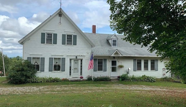Charming farmhouse in Mariaville with AC and WiFi