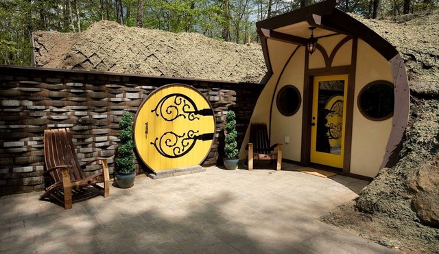Charming Luxury Hobbit House with Private Hot Tub in Tranquil Woodlands on Littlefield Pond in Springvale, Maine