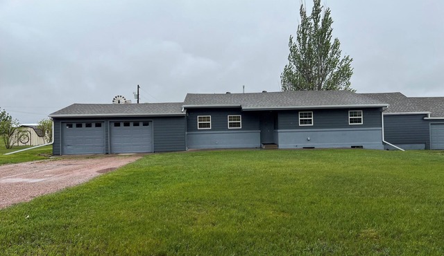 Charming Small-Town Getaway in New Underwood