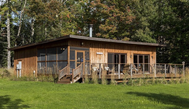 Charming Vintage 1950's Cottage
