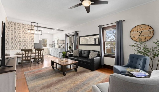 Cheerful 3 Bed 1 Bath Bungalow w/Cathedral views