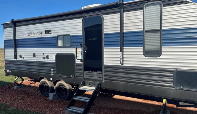 Cherokee Camper in Belfield