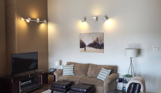 Chesapeake Lofts! One of the ONLY 1 BR/2BA, with a HUGE Living Space!