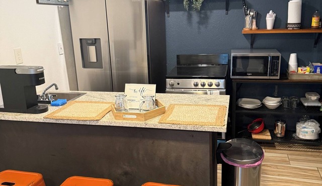 Chic Boho Carriage-house 5 mins from Downtown, Gilcrease Tulsa