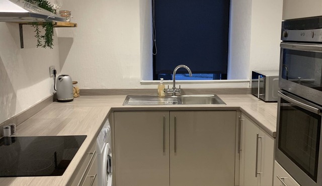 (CL) Large spacious central flat