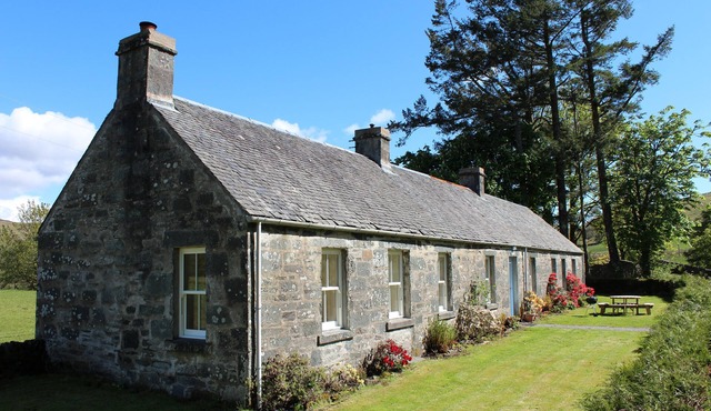Clachandubh Cottage has everything you would need for a memorable family holiday.