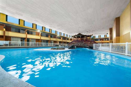 Clarion Inn and Suites Convention Center Kearney