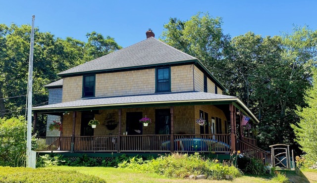 Classic Cape Cod Cottage