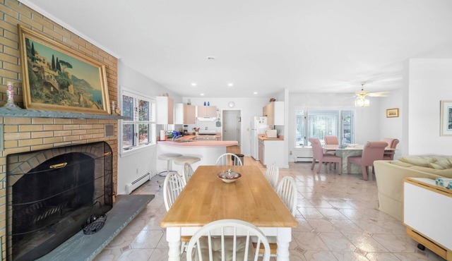 Classic Cape Escape in Charming Cotuit