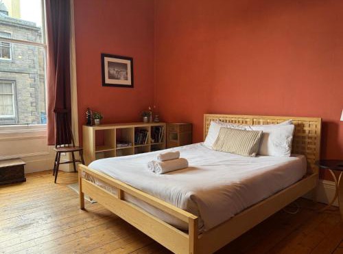 Classic Edinburgh Flat in the heart of Morningside