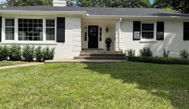 Classic Kentucky Derby Home