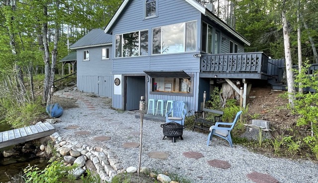 Classic Maine Waterfront Cottage