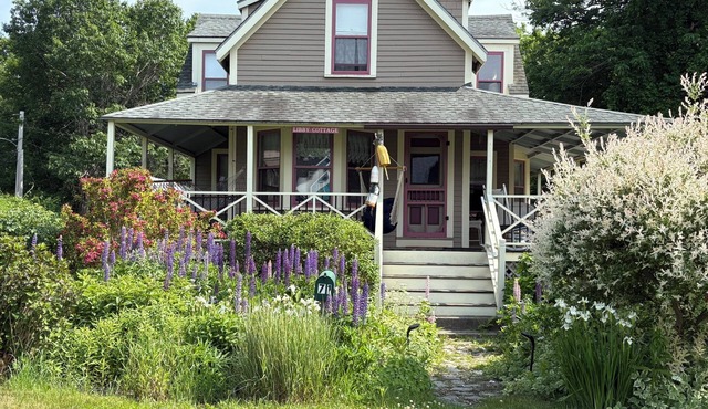 Classic turn of the century Maine cottage