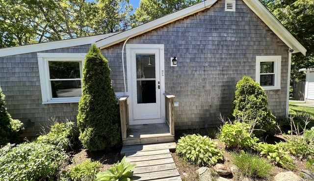 Clean and Cute Brewster Cottage