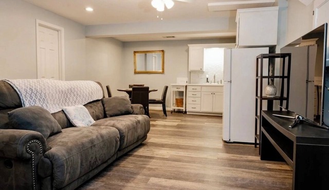 Clean, Cozy & Private 2-Bdrm Retreat In The Woods