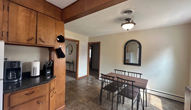 Clean & Cozy Spacious Apartment