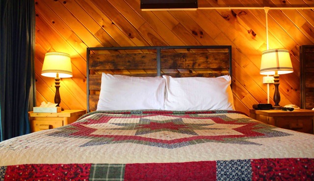 Cliffview Lodge - 16 BR Lodge at Cliffview Resort