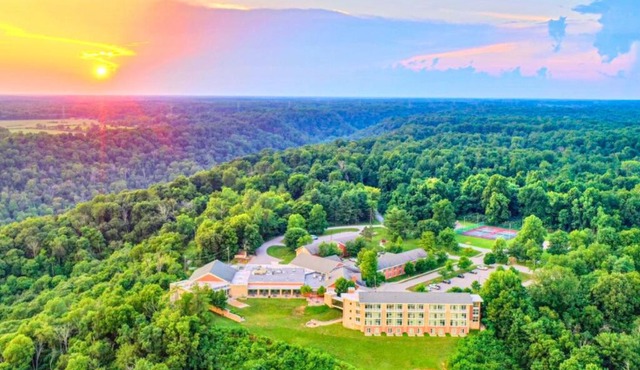Clifty Inn