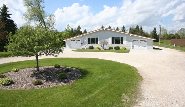 Close to Downtown Elkhart Lake!