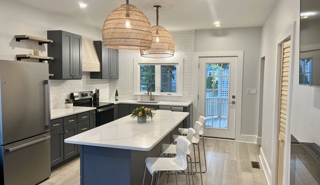 Coastal Home in Prime location! Sleeps 14!