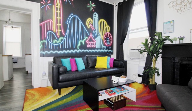 Coaster Heaven ~ Mins to CP & SF ~ King/WD/Pet OK/Kids Friendly/Largest Mural